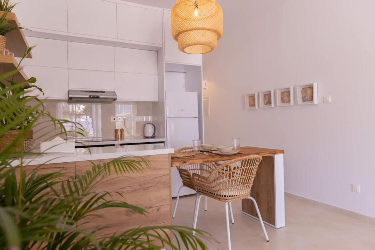 Apartment Bali-style One Bedroom At Lighthouse