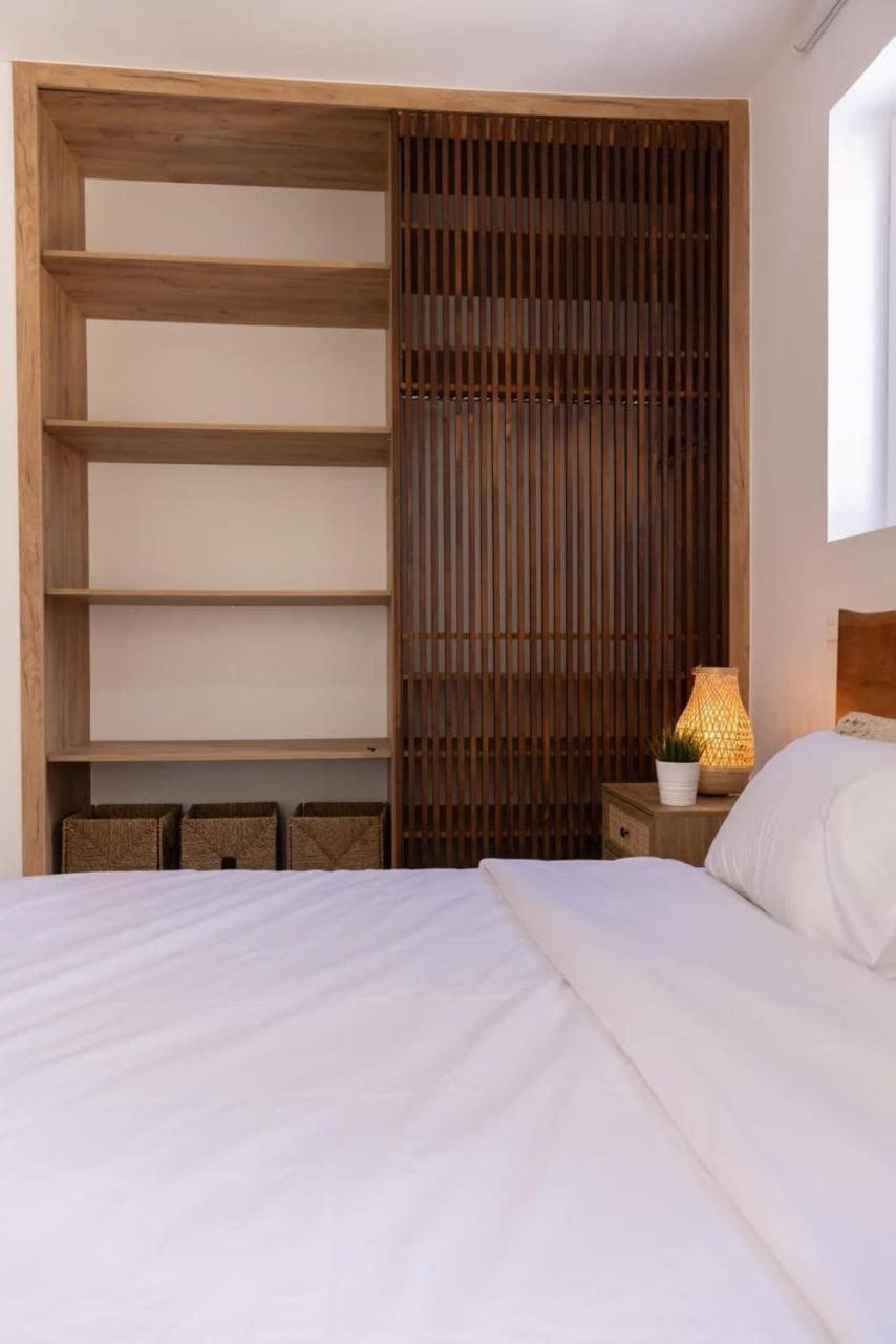 Bali-style One Bedroom At Lighthouse Apartment