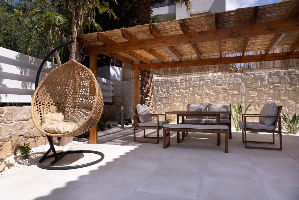Bali-style One Bedroom At Lighthouse Paphos