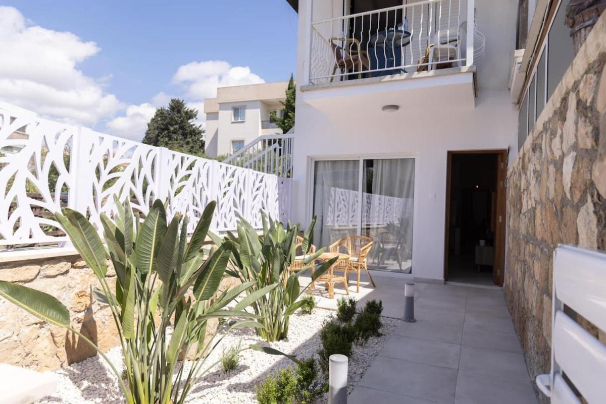 Bali-style One Bedroom At Lighthouse Apartment Paphos